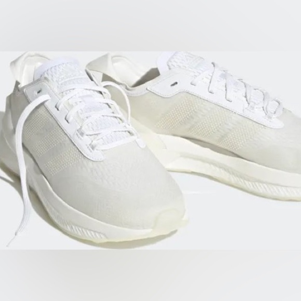 Adidas Avryn cloud white/zero metalic/crystal white